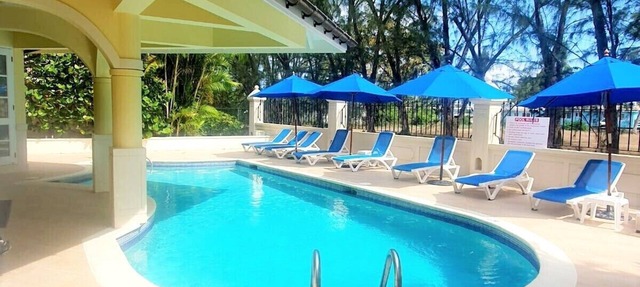 TH3, NEW-3 Bed Townhouse near beach on West Coast in Holetown