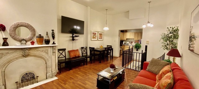 The 3 Bedroom Clifford House in Historic Mount Vernon in Baltimore