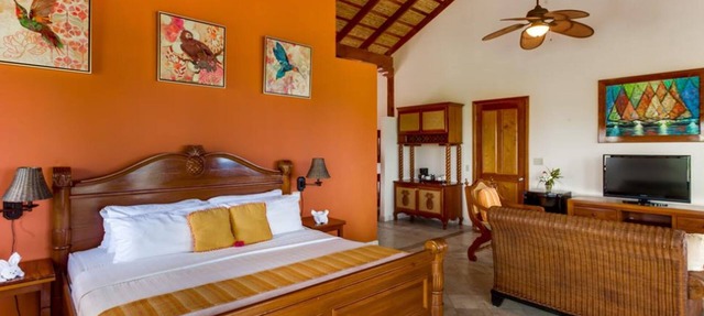 The Colonial at Jaguar Reef in Hopkins