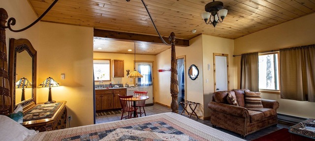 The Crestone Casitas: Casita Suite #1 in Saguache County