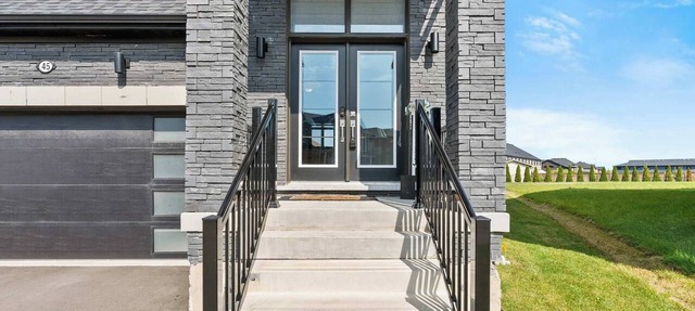 The Encore | 6BR + Theatre | Near Niagara Falls in Thorold