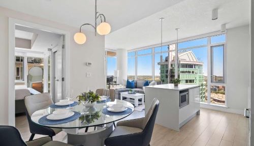 The Getaway Next to Stampede 2BR Suite Downtown in Calgary