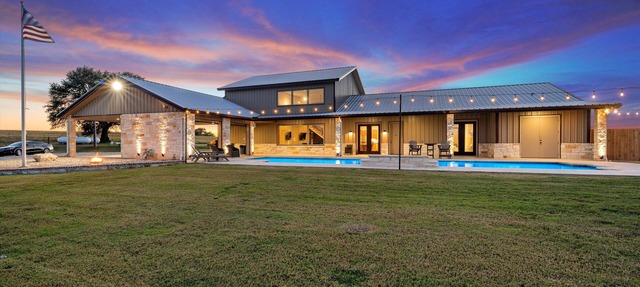 The Pool House in Chilton