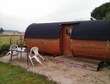Tonneau in Couvains