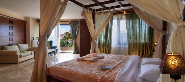 Toroni Blue Sea Hotel & Spa in Sithonia