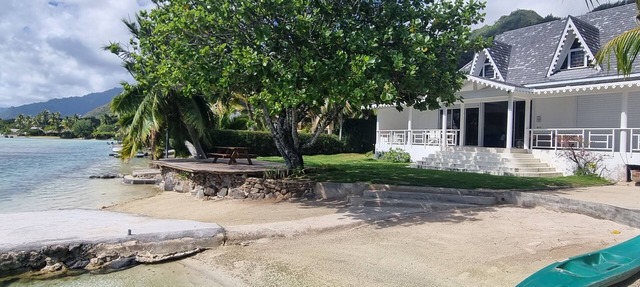 Très Belle Villa Bord de mer Avec Plage Privée in Moorea-Maiao