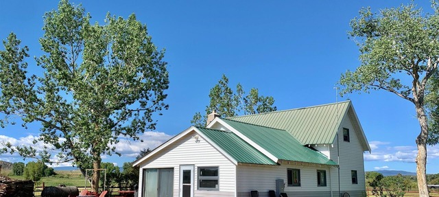 Treasure Island Homestead - Rustic Charm Meets Riverfront Serenity in Saratoga
