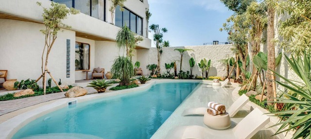 Tropical Suite Near Canggu Quiet & Relaxing Stay in Tabanan