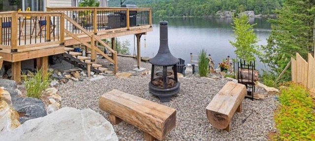 Twin Lake Retreat - Hot Tub & Private Beach in Val-des-Monts