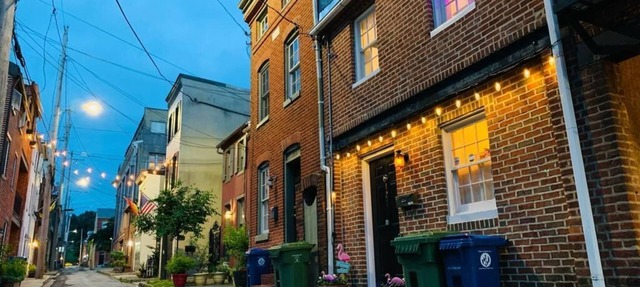 Two bedroom retreat near Baltimore Inner Harbor in Baltimore