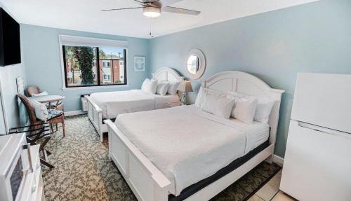 Two Queen Beds, 2nd Floor Resort View Room in Pawleys Island