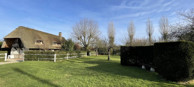 Une Maison Normande et sa Dépendance Avec Piscine Chauffée à 1h45 de Paris ! in Saint-Étienne-l'Allier