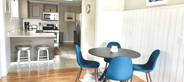 Updated, 2 Bedroom Cottage, close to Boulder in Lafayette