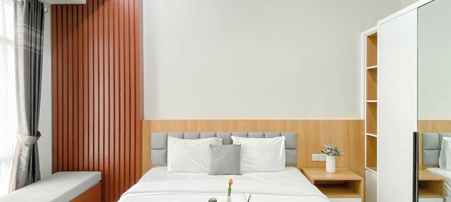 Urban Noir Studio At Apartment Vasanta Innopark in Cikarang