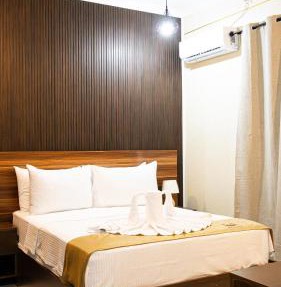 Valhali Guesthouse in Huraa