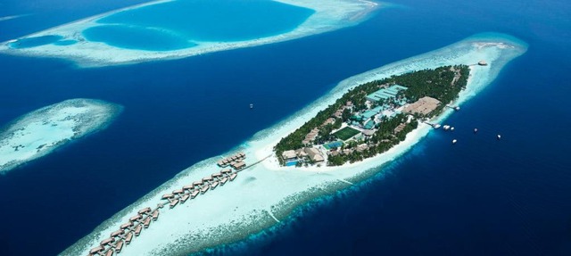 Vilamendhoo Maldives Resort Island in Dhangethi