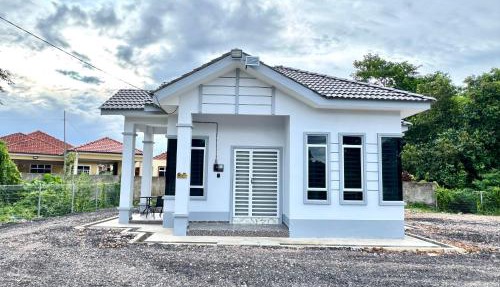 Villa Camellia in Langgar