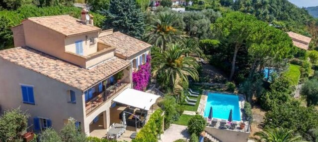 Villa for 2 to 8 people, heated saltwater pool with sea view in Châteauneuf-Grasse
