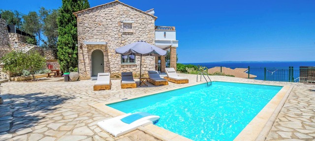 Villa Irini - Two Bedroom Villa, Sleeps 4 in Xirokastello