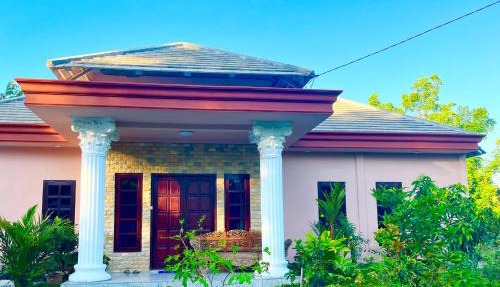 Villa Ndalem KeAgusan in Serut