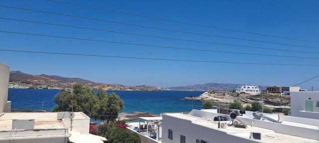 Vilos Luxury Suites in Milos