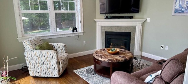Waterfront contemporary townhouse with easy access to Boston communities in Danvers
