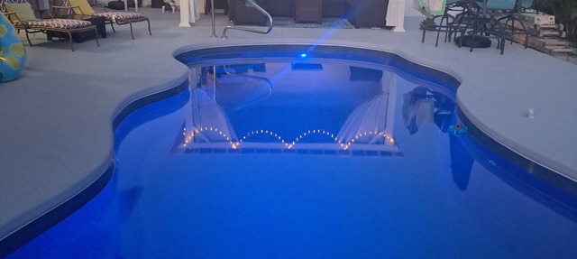 We are the coolest hosts on the planet! You will love it here! in Holiday