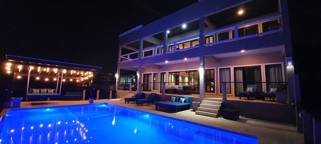 West Bay Suite (King Suite) in West Bay