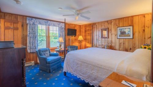 Winstead Beach Resort in Harwich Port