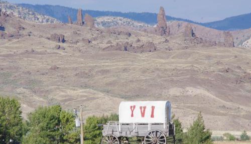 Yellowstone Valley Inn in Wapiti