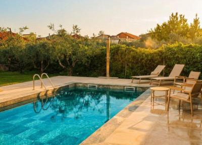 Zeusplace Magic Pool Villa in Aigínion