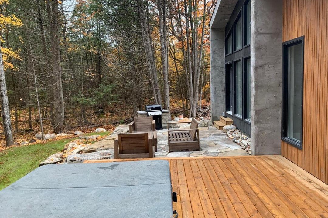 Douro-Dummer Villa | McCracken's Mid Century Modern Luxury Cottage