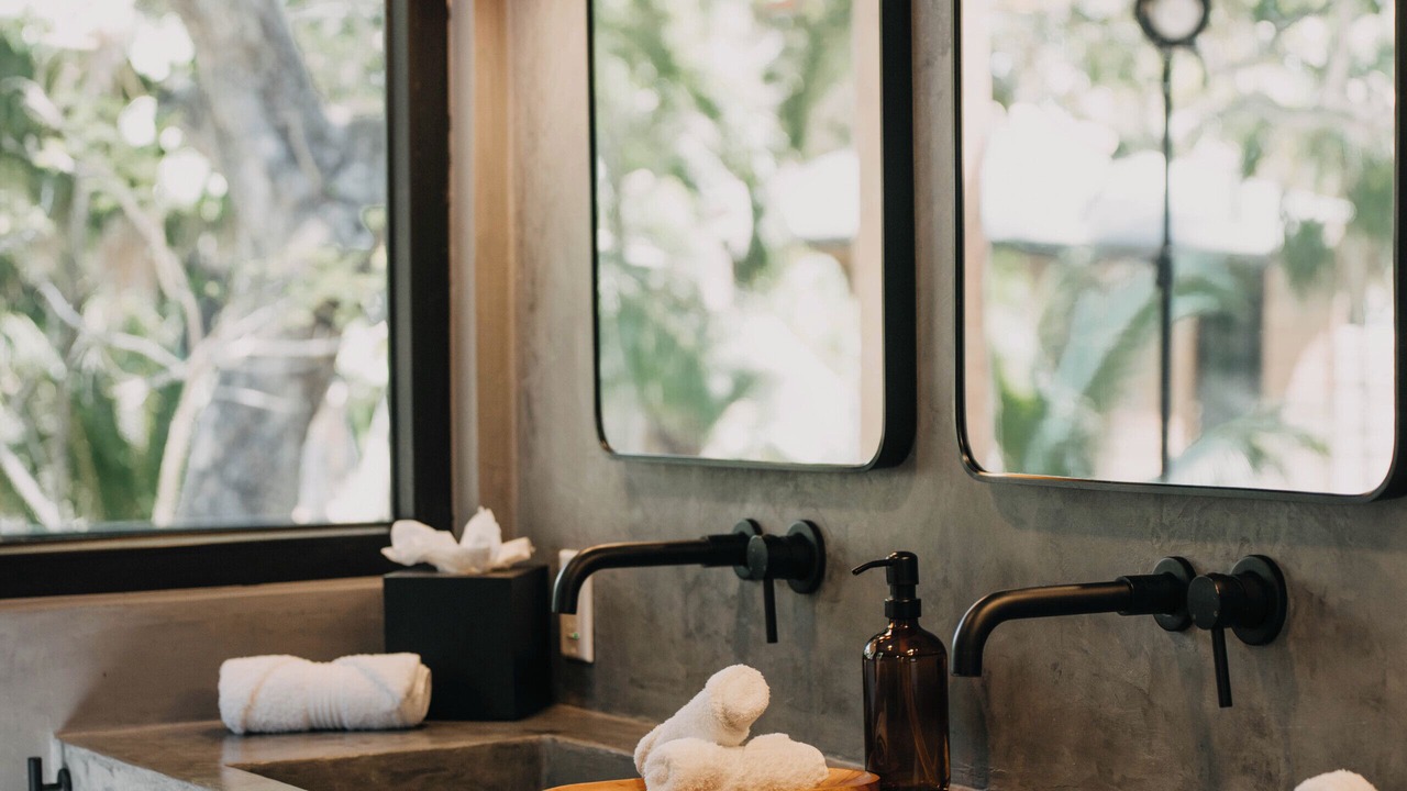 Photo of Bathroom in Antoneys Cay