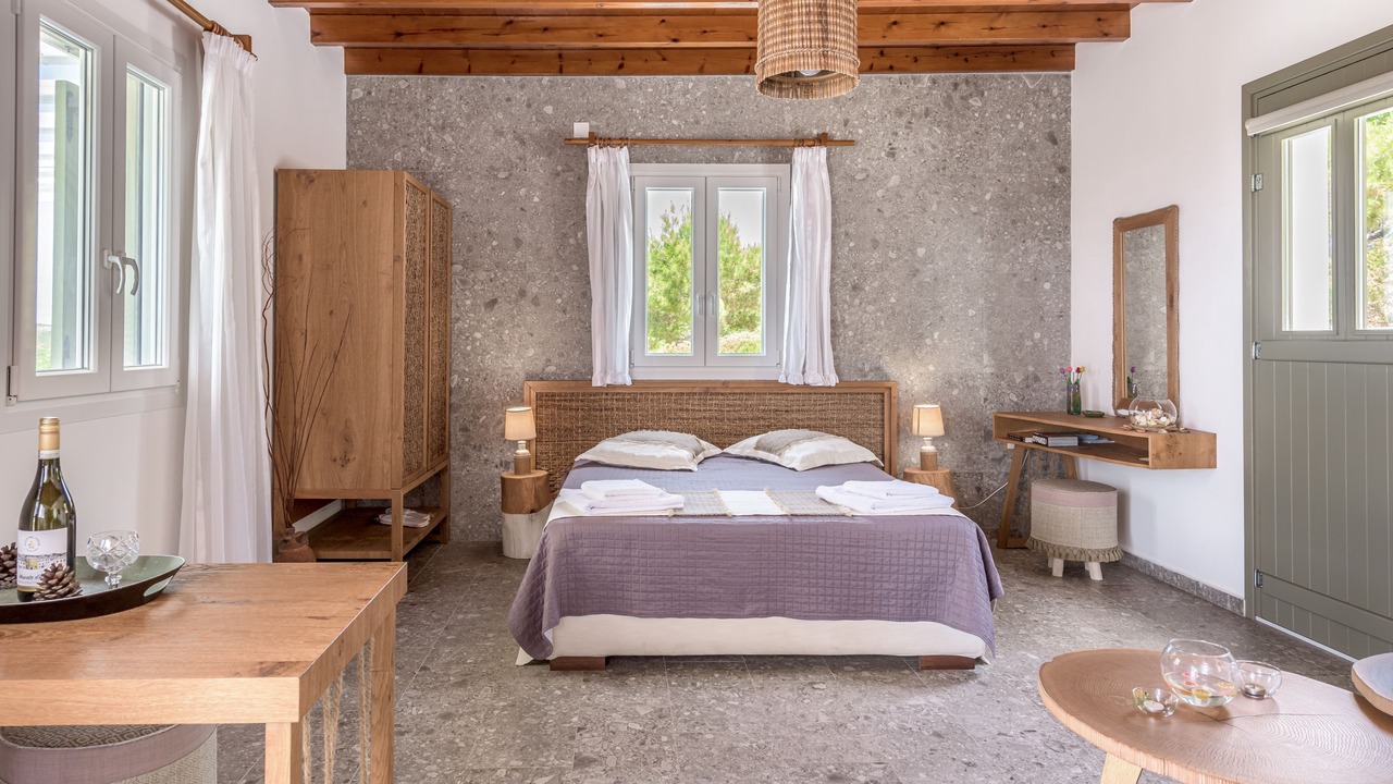 Photo of Bedroom in Milos