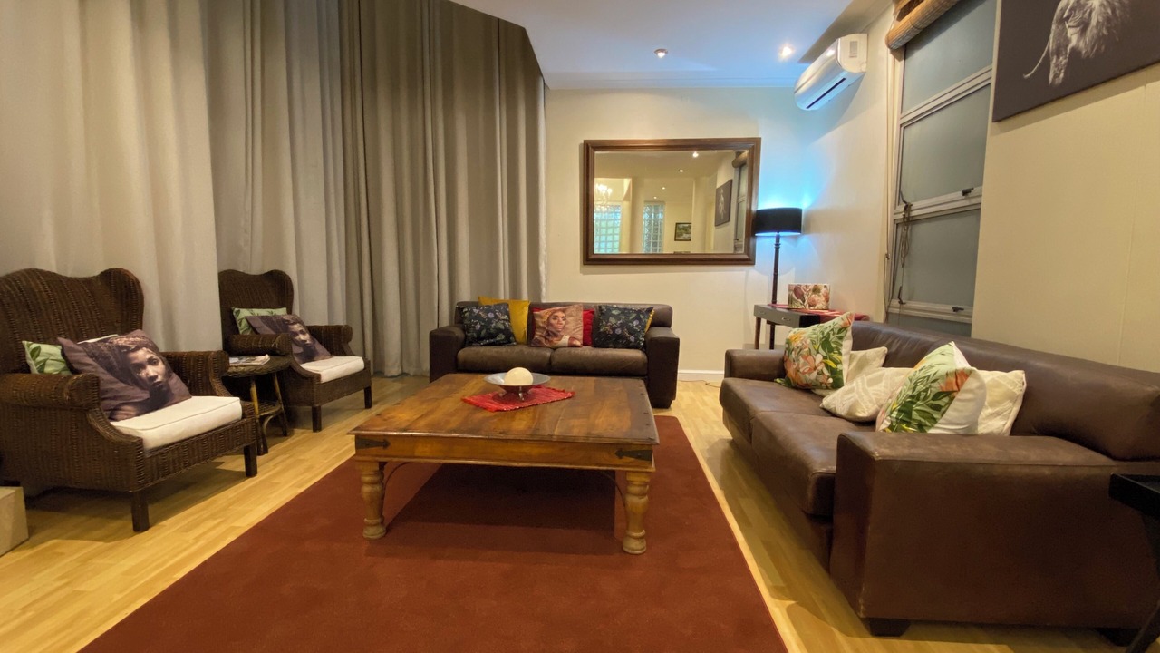 Photo of Livingroom in West Beach