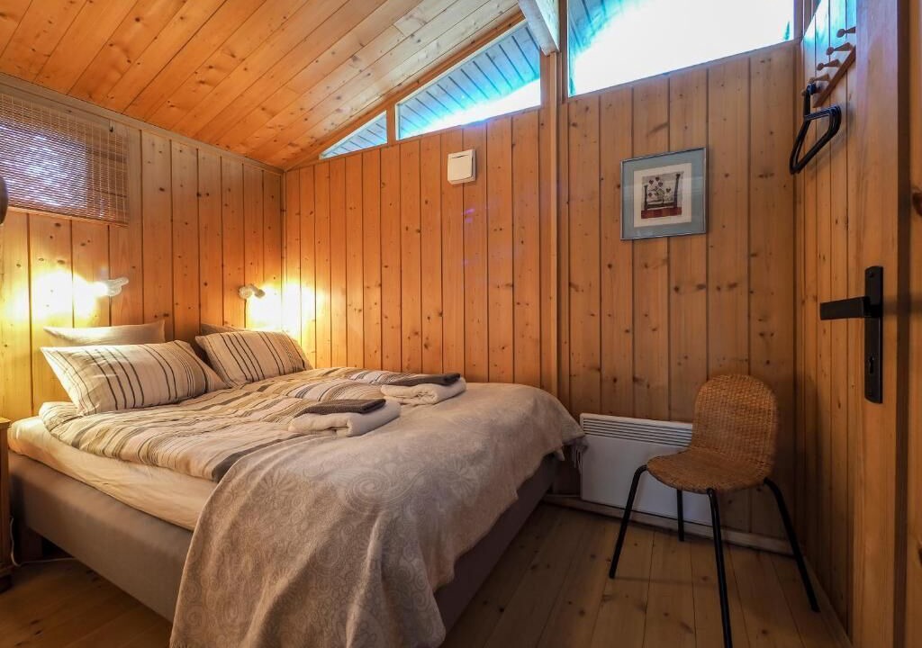 Photo of Bedroom in Capital Region