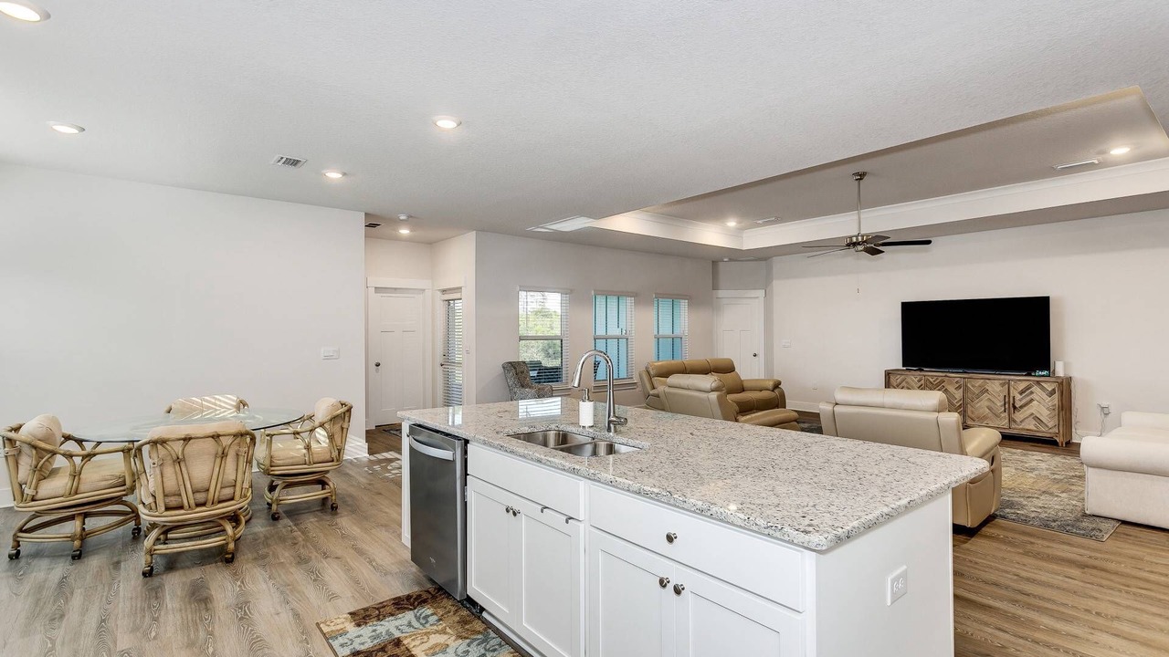 Photo of Bedroom in Gulf Breeze
