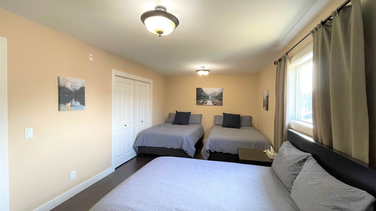 Photo of Bedroom in Sicamous