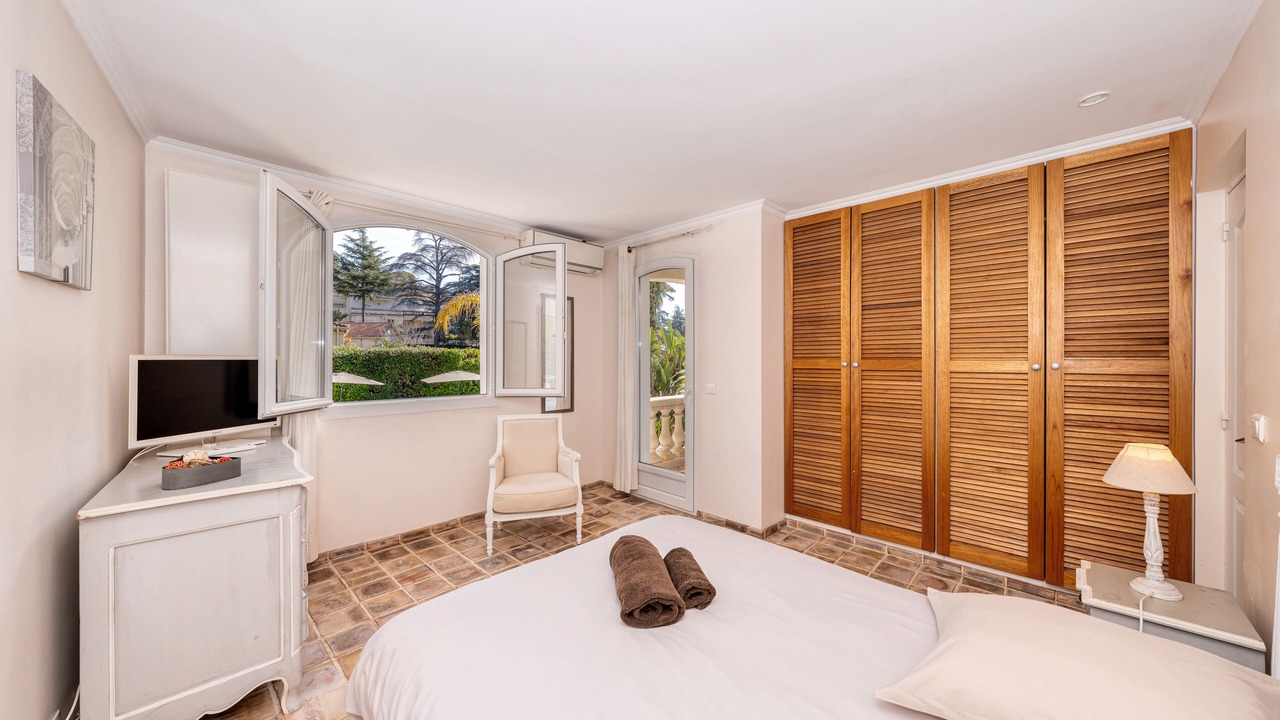 Photo of Bedroom in La Croix des Gardes