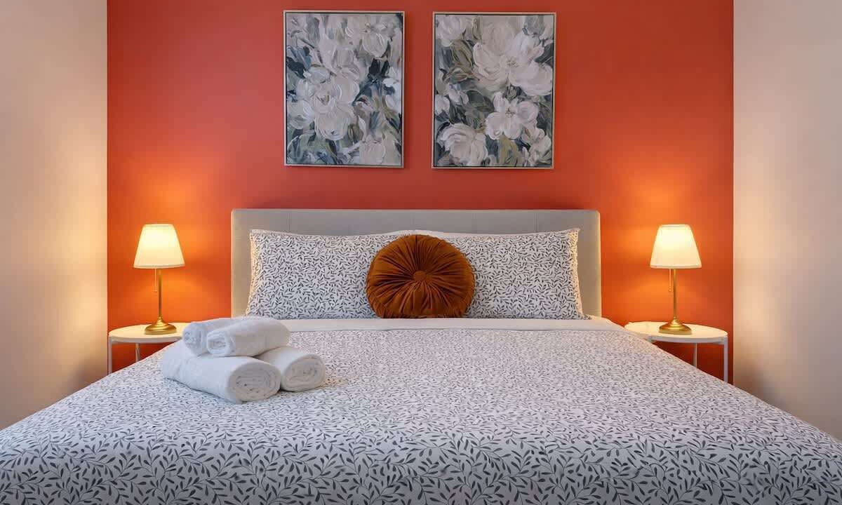 Photo of Bedroom in Pierrefonds-Roxboro