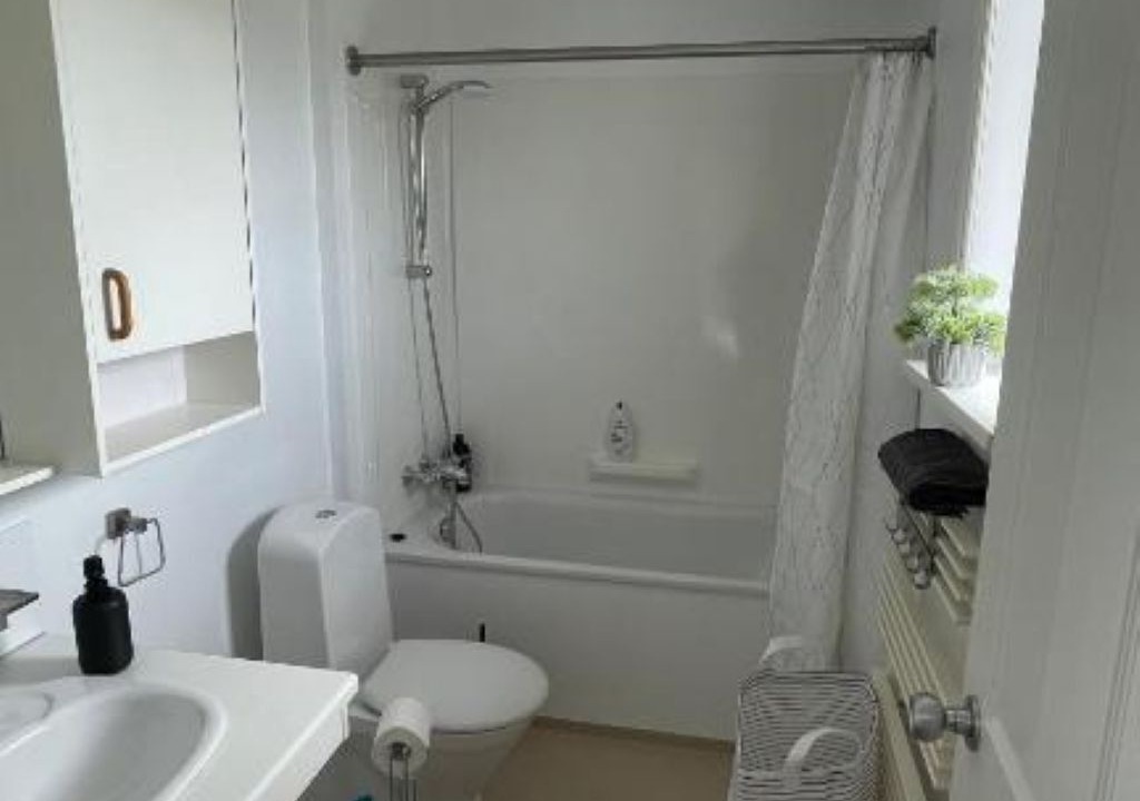 Photo of Bathroom in Innri-Njarthvik