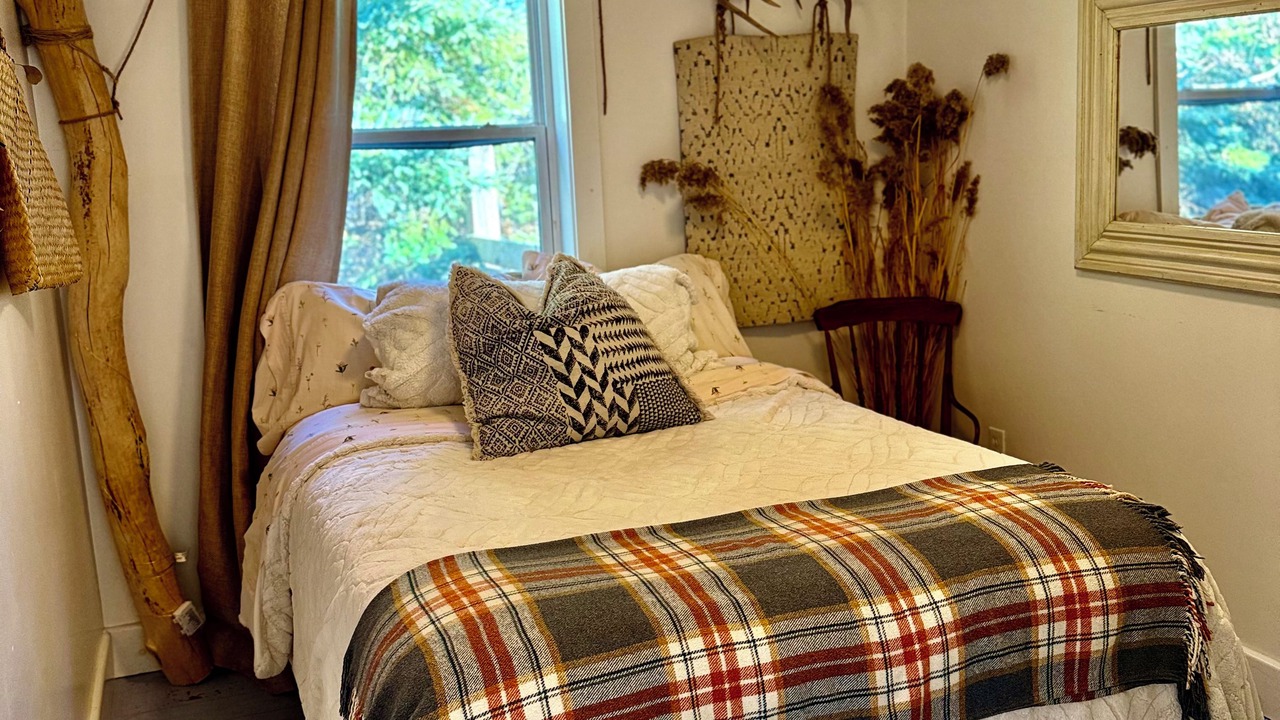 Photo of Bedroom in Halifax County