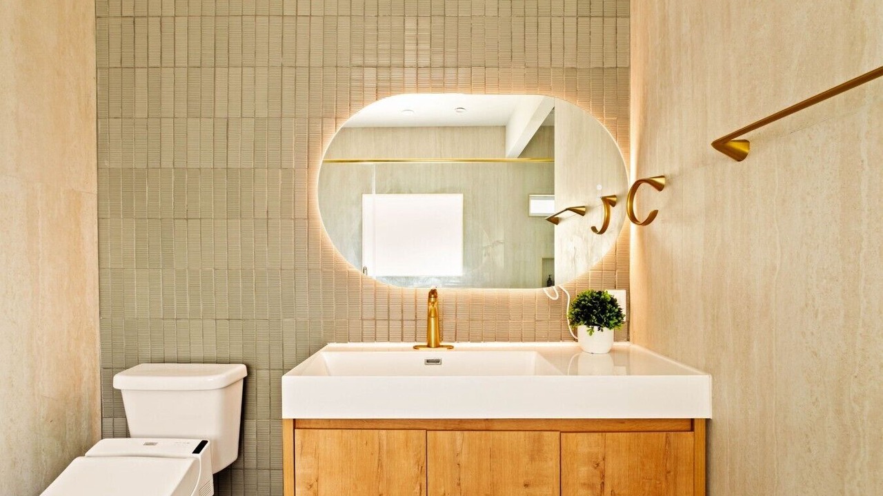 Photo of Bathroom in Lennox