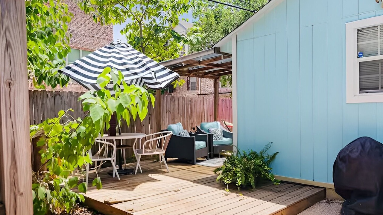 Photo of Outdoor in College Hills Estates