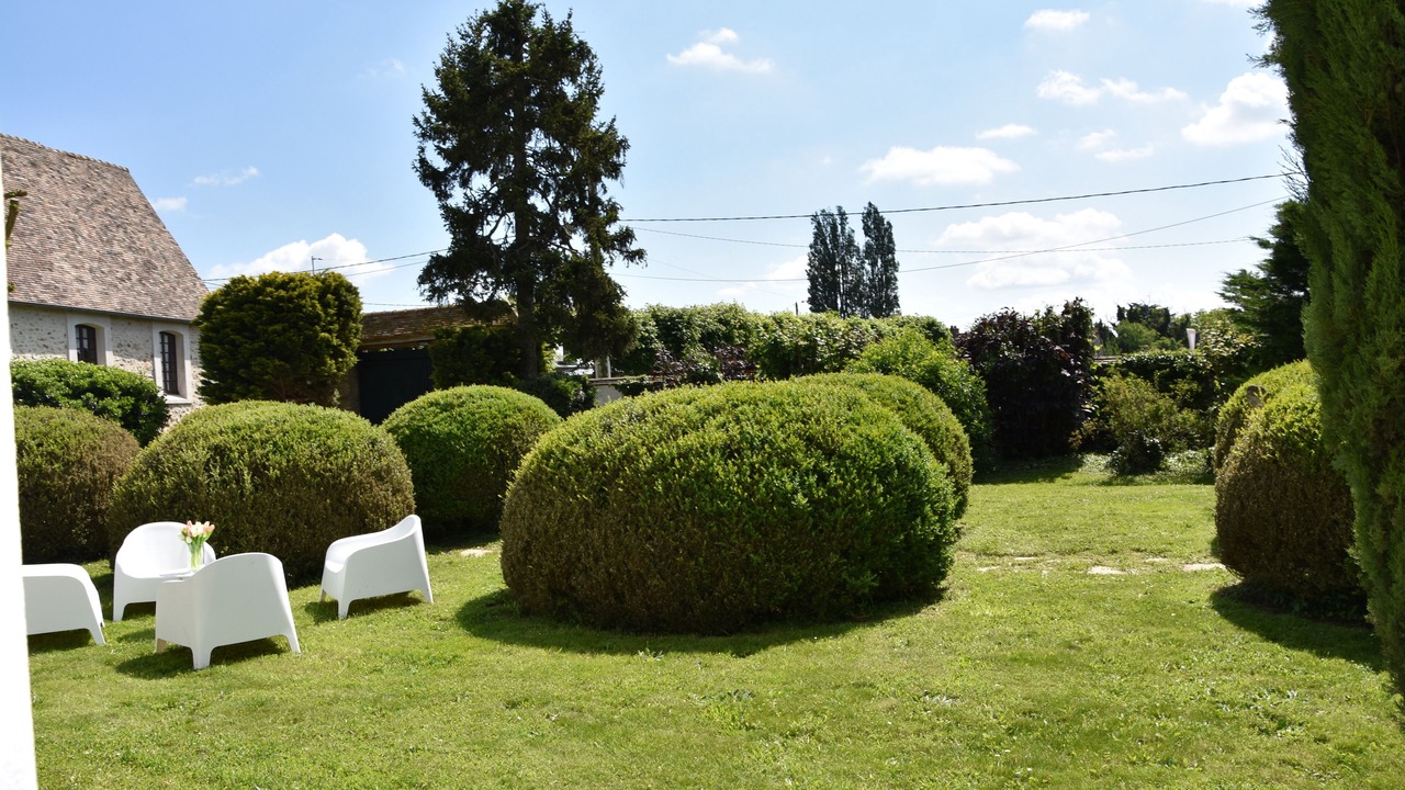 Photo of Outdoor in Rouvray