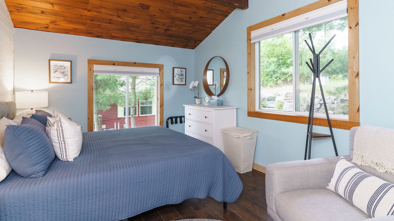 Photo of Bedroom in Port Carling