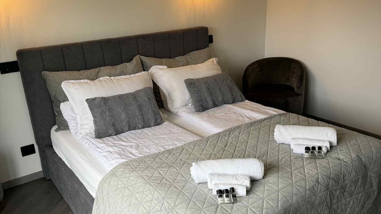 Photo of Bedroom in Innri-Njarthvik