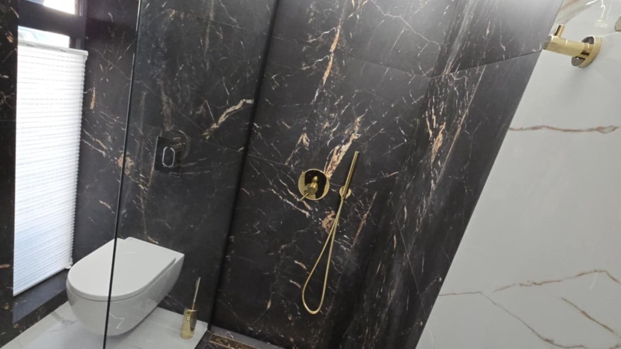 Photo of Bathroom in Innri-Njarthvik