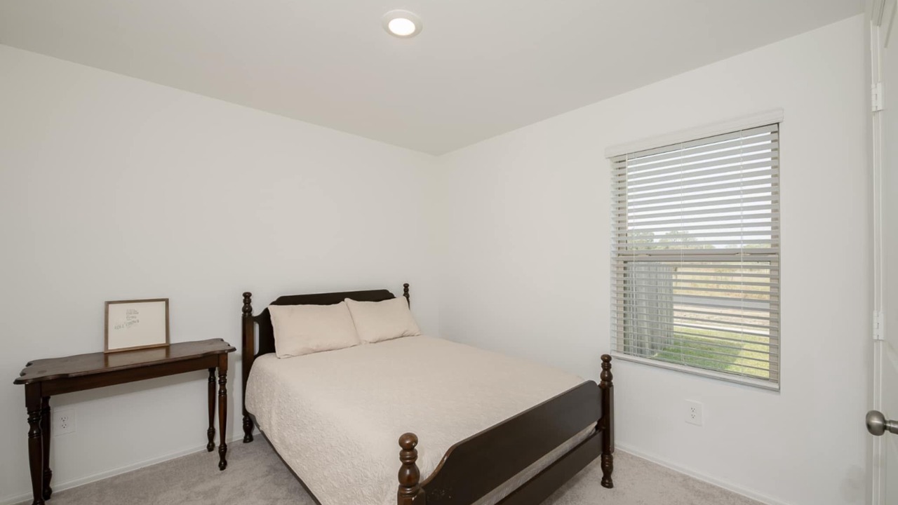 Photo of Bedroom in Navasota