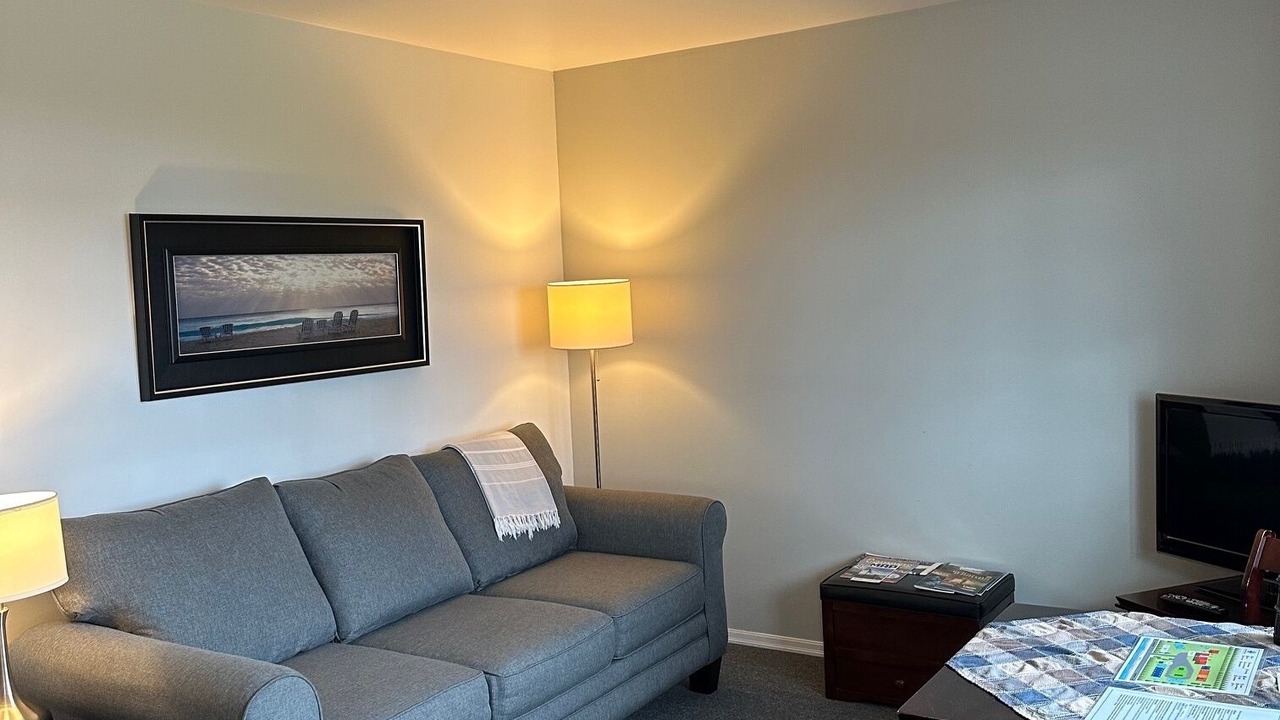 Photo of Livingroom in Campbell River